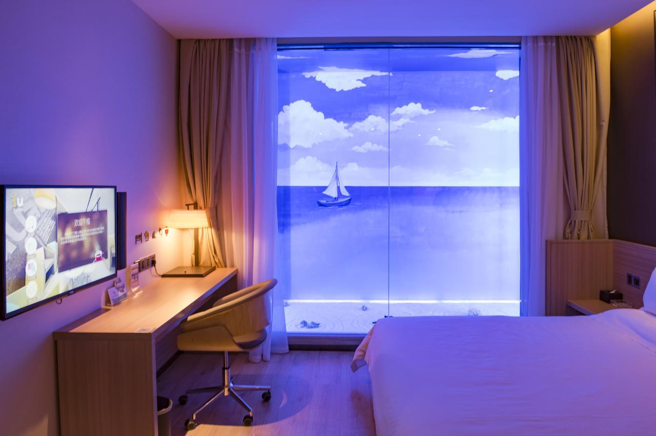 Iu Hotel Urumqi Shinianzi Bus Station Екстер'єр фото